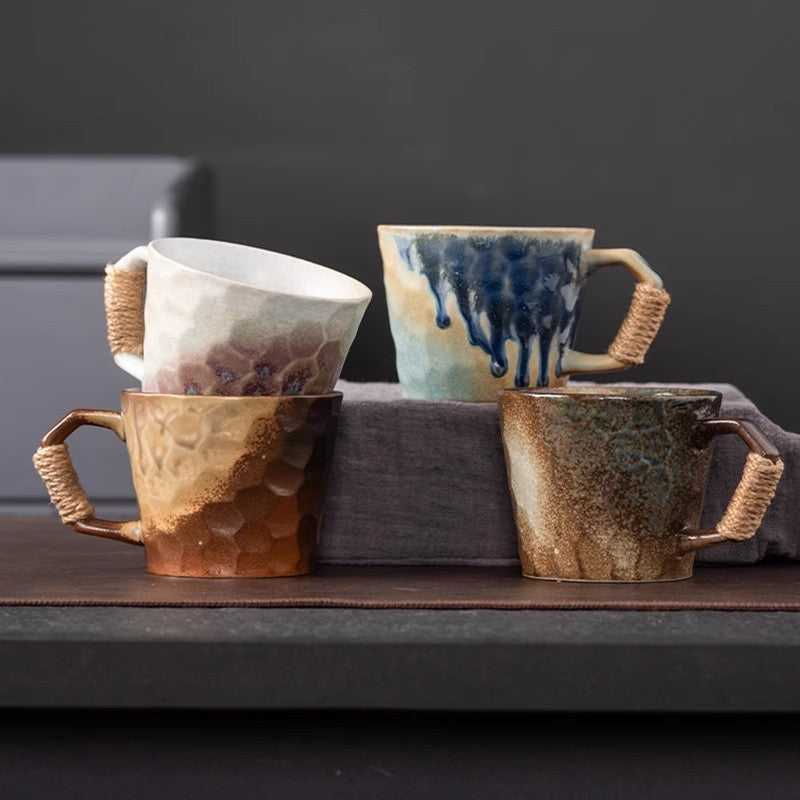 Taza de cerámica estilo japonés detalle acabado