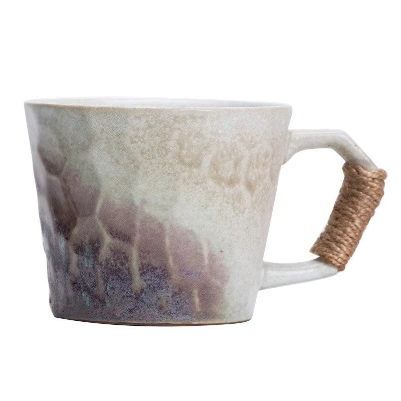 Taza de cerámica estilo japonés marrón